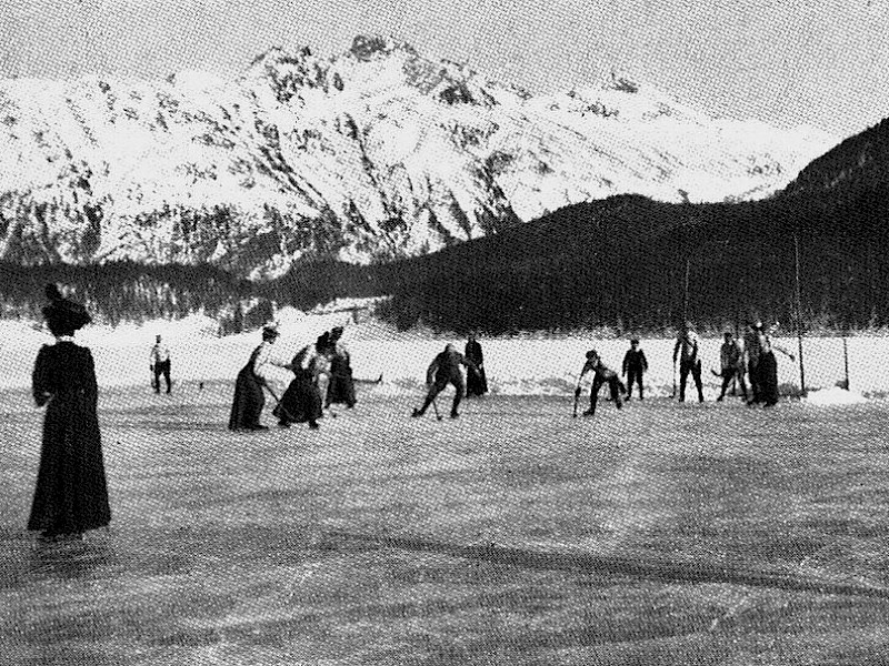 Rigassi, Vico: Eishockey in der Schweiz und in aller Welt. Lausanne 1982, S. 11.